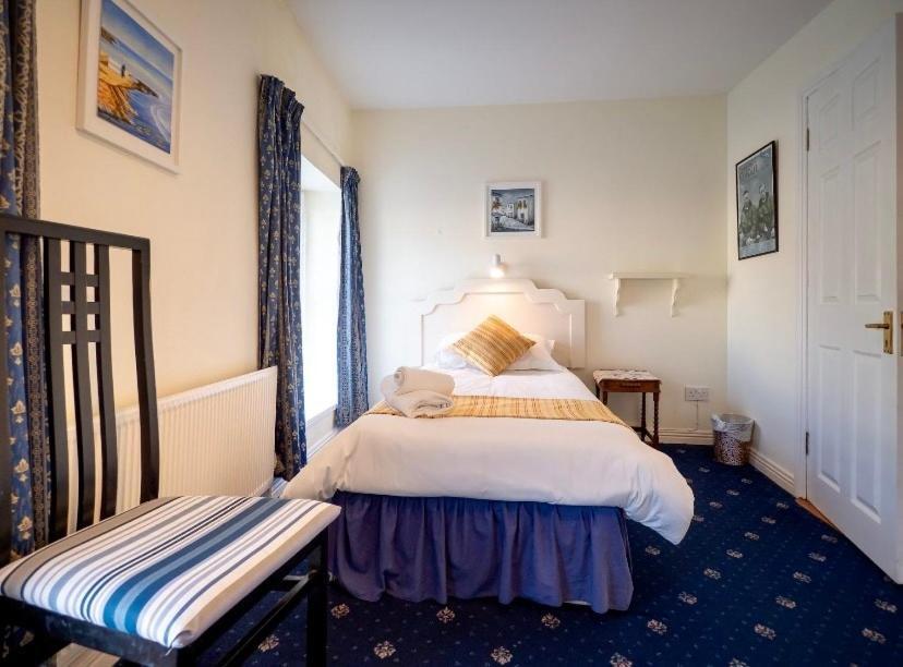 White Heather House Clifden Town Square Екстериор снимка